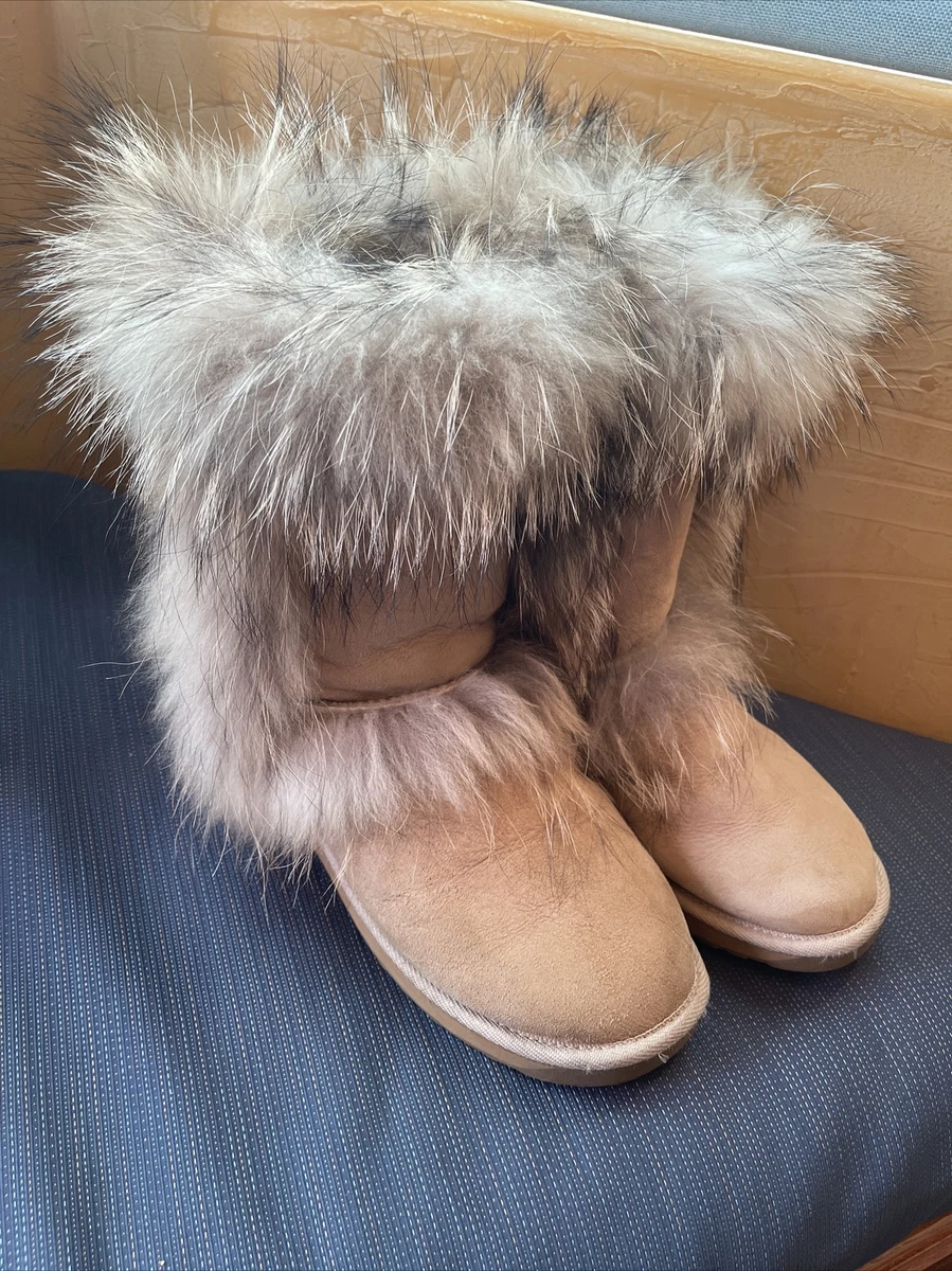 Blue top mountain uggs