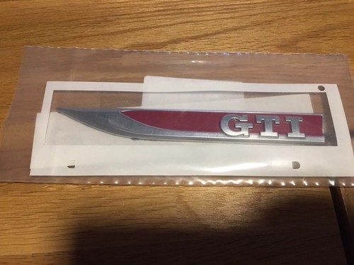 VW Golf GTI 5G0853688L Kotflügel Emblem