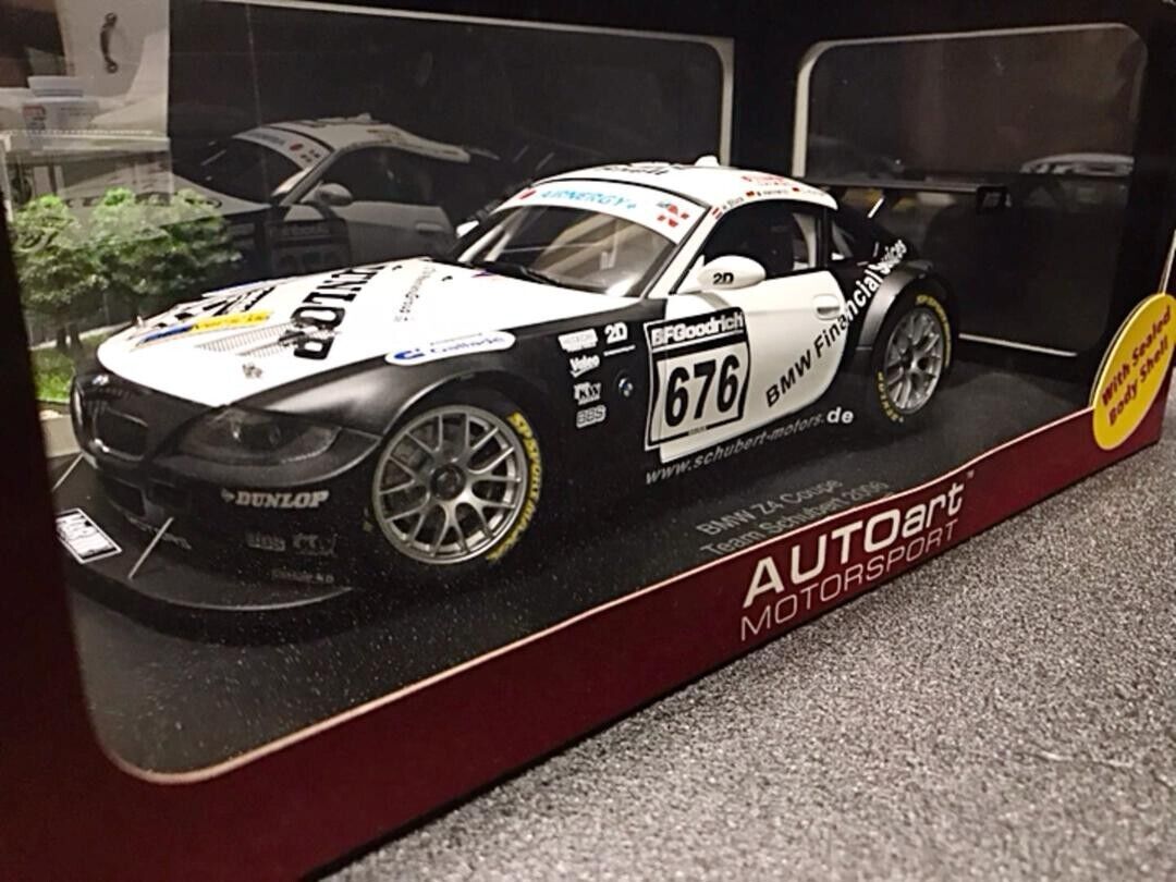 1/18 AUTOart BMW Z4 Coupe Schubert #676 White Black w/ Box 1/18 AUTOart BMW Z4 Coupe Schubert #676 White Black w/ Box