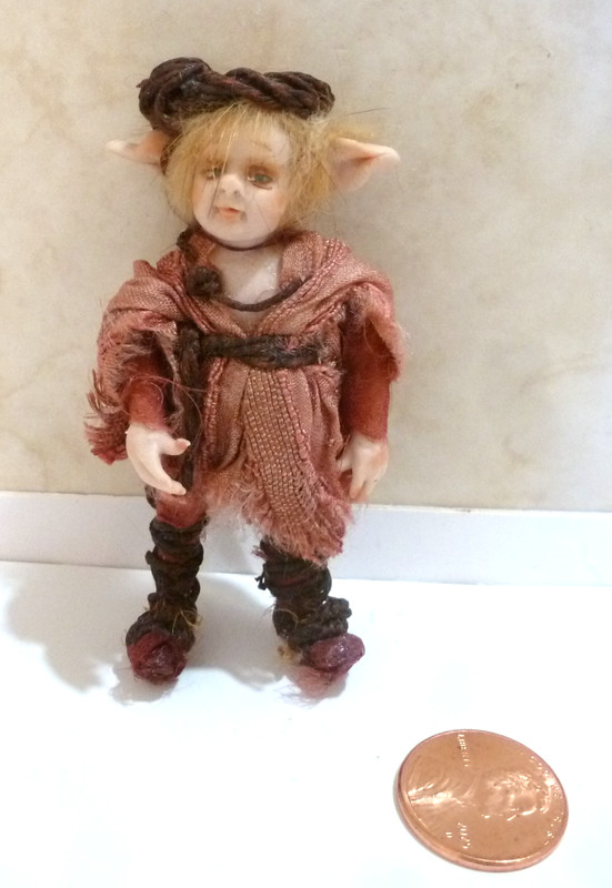 HELEN HARTZELL DOLLHOUSE MINIATURE PORCELAIN ELF IN WOODSY ATTIRE