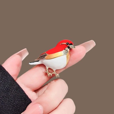 Cute Little Fat Bird Animal Pin Versatile Bird Sparrow Brooch Neck Party Gift