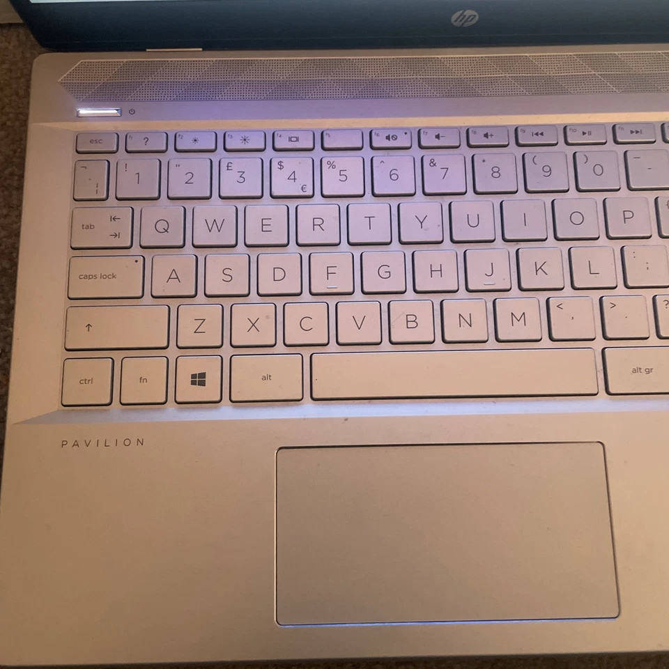 HP Pavilion 14-CE3600SA 14" - Intel Core i3 10th Gen, 8GB RAM, 256GB SSD - Image 2 of 4