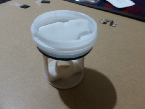 Hotpoint Waschmaschine Ablaufpumpe Filterset WDF740G(UK)C WDF740GUK58