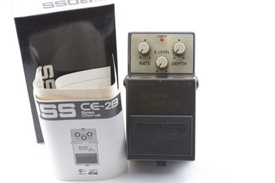 BOSS CE-2B Bass Chorus Orange Label MI Taiwan 1994 w/ Original Box & Manual