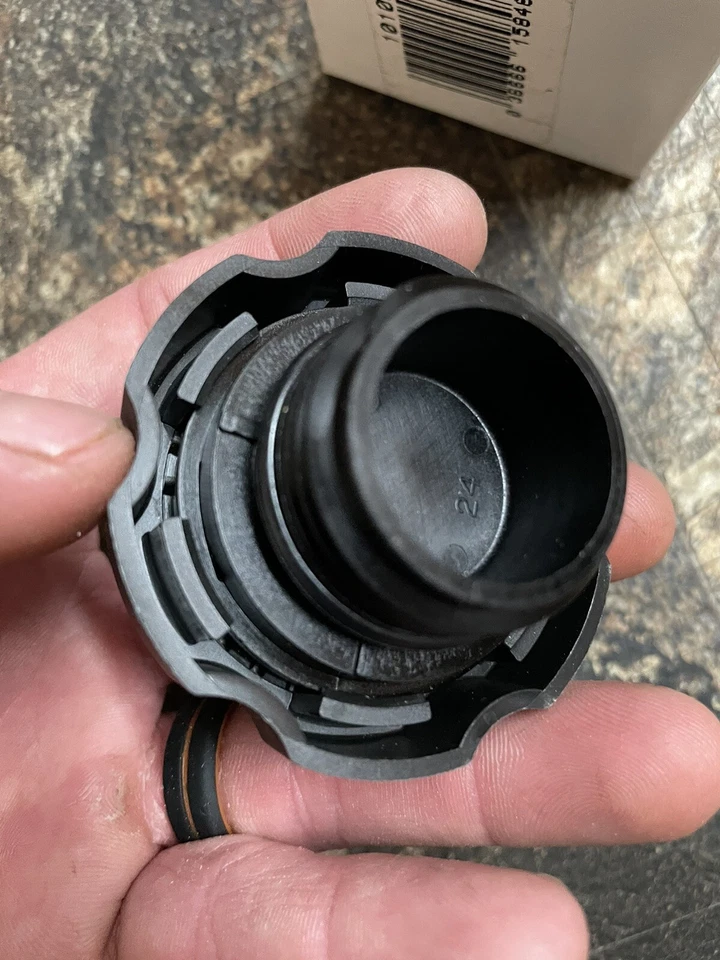 Tapa de llenado de aceite de motor ACDelco GM equipo original NOS OEM 10108650 D636 Foto 3 de 4