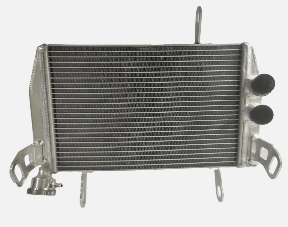 Radiador de aluminio para Ducati Hyperstrada 821 939 2013-2018 e Hypermotard SP 939 Foto 2 de 4