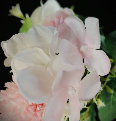 NWT Pink & White Silk Floral Bouquet on Stem-Dahlia, Roses & Hydrangeas-11.50"T - Picture 6 of 8