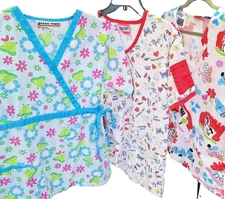 Lot Of 3 Scrub Tops Sz Small Short Sleeved Mixed Brands Pediatrics Daycare Frogs