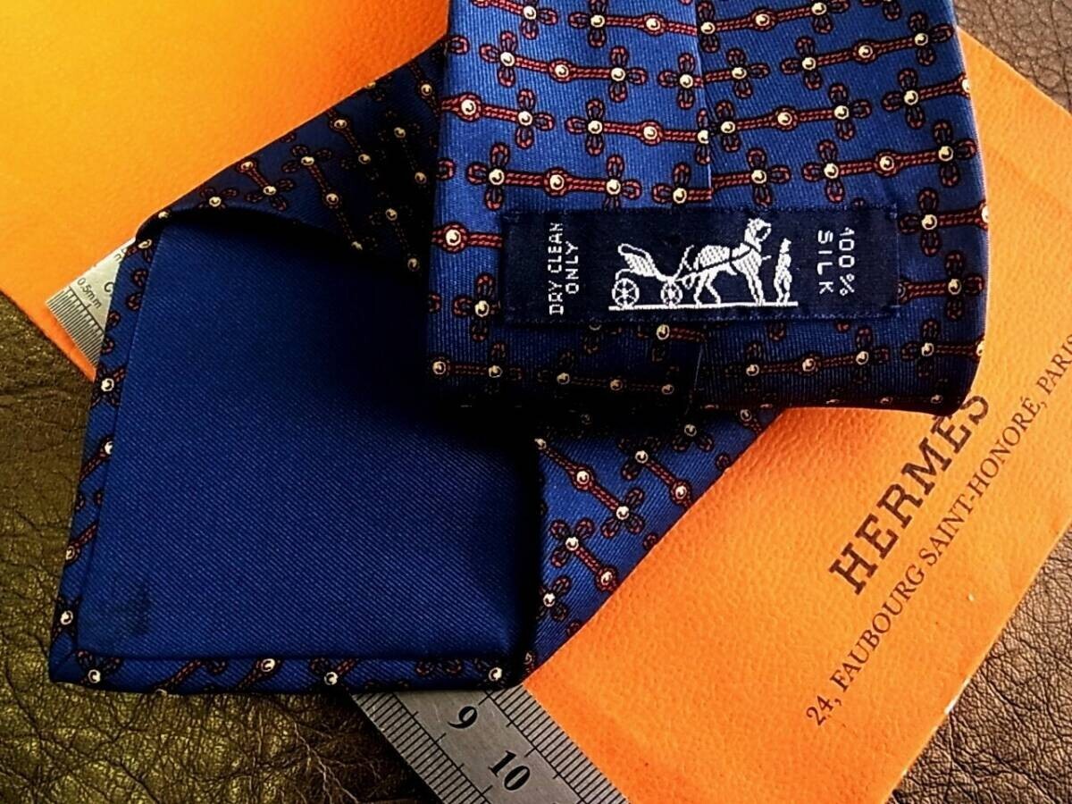 未使用　エルメス　ネイビー　ネクタイ 未使用 エルメス HERMES スポーツモチーフ ネクタイ ネイビー