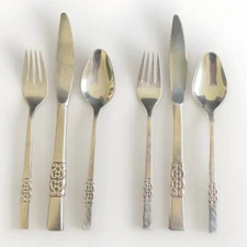 2 Place Settings International Stainless Deluxe DANISH SCROLL 6 1/4" Flatware