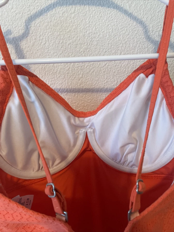 Top Tankini Lands’ End Talla 4 Copa Coral Bliss Cuello Redondo Encaje Foto 3 de 4