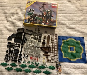 LEGO PIRATES FORBIDDEN ISLAND #6270 COMPLETE SET WITH BOX No Instructions