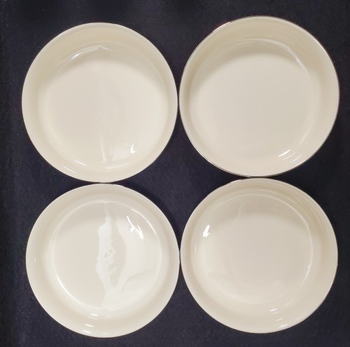 Lenox Solitaire 6 piatti e 4 ciotole coupé 7,5", bordo platino avorio - Foto 3 di 23