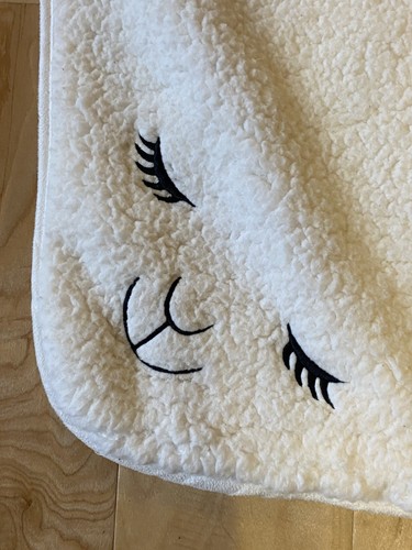 Bath and Body Works Lambie Schlafdecke Überwurf 52”x52” weiß EUC - Bild 6 von 15