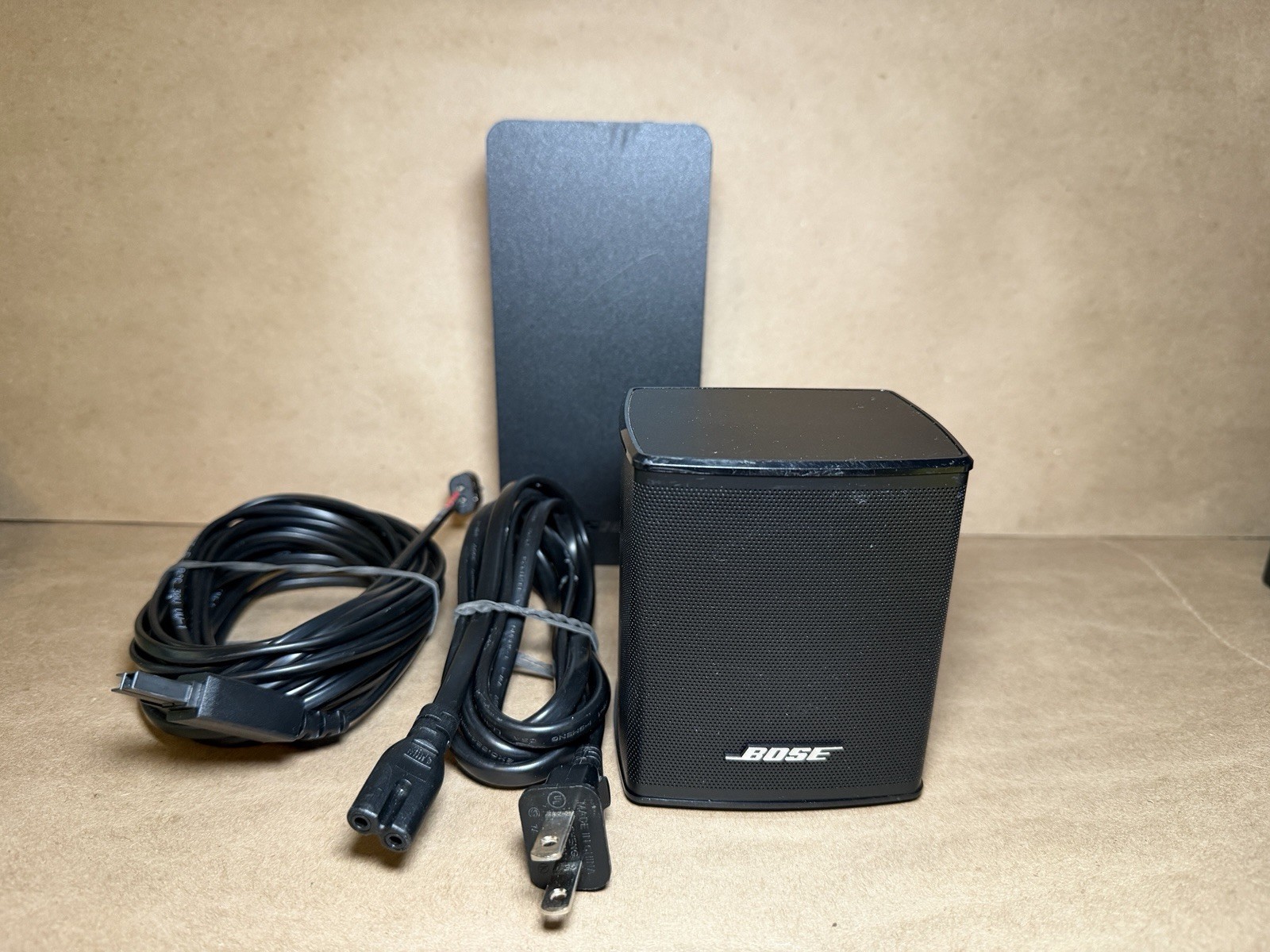 Single Speaker W/ Cable