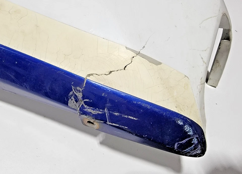 Cubierta del faro derecho Honda VF1000F Interceptor VF1000 1984 Foto 4 de 4