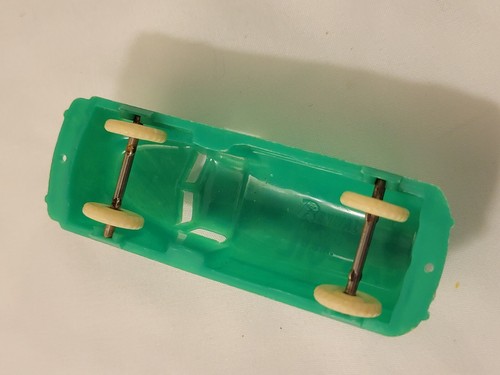 Vintage Renwal 148 Green Gas Oil Tanker Delivery Truck - Picture 5 of 9