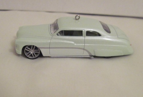 Hallmark 2016 - Mercury 1949 - segundo en la serie Kustoms de recuerdo - como nuevo en caja - Imagen 2 de 4