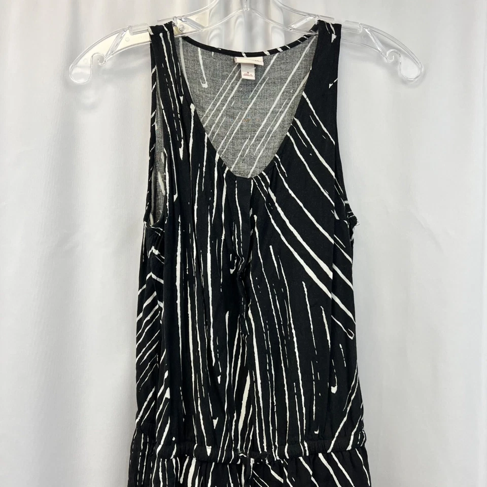 Romper Merona Feminino Sem Mangas Preto/Branco Amarrar Cintura Tamanho Bolsos Pequenos - Imagem 2 de 4