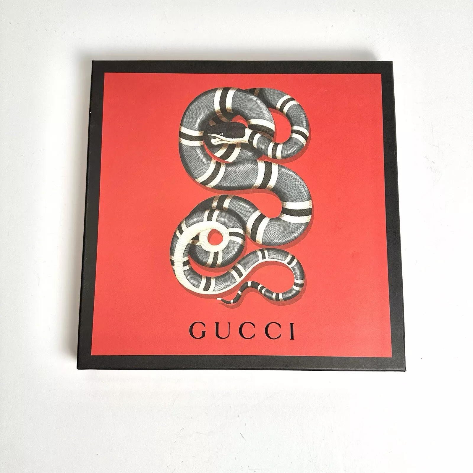 Coffret cadeau écharpe signature fantôme Gucci VIDE « Life Is Good »