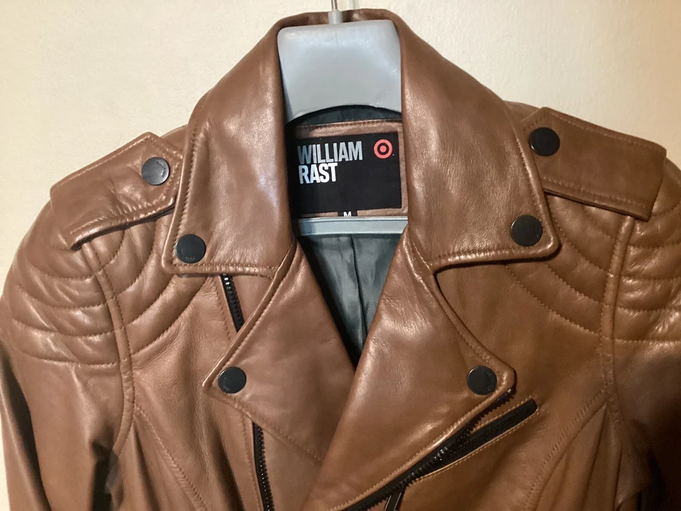 Chaqueta de moto para mujer William Rast 100 % cuero de cordero marrón usada en excelente estado talla M Foto 2 de 4