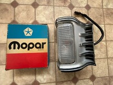 1971 Chrysler Imperial Drivers Left Front Grill Light W Lens Oem 1971 Chrysler Imperial Drivers Left Front Grill Light W Lens Oem