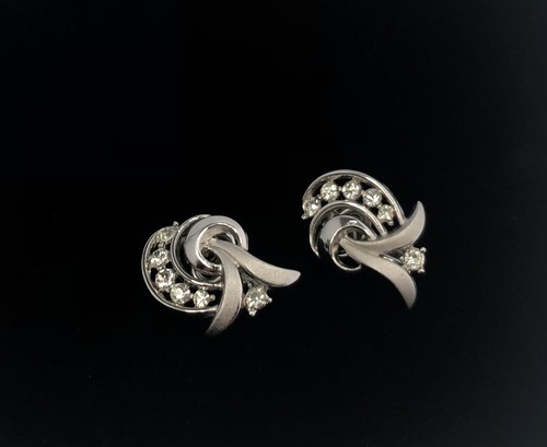 Vintage Crown Trifari Earrings Silver Tone Floral Leaf Rhinestones Clip Ons - Picture 2 of 6