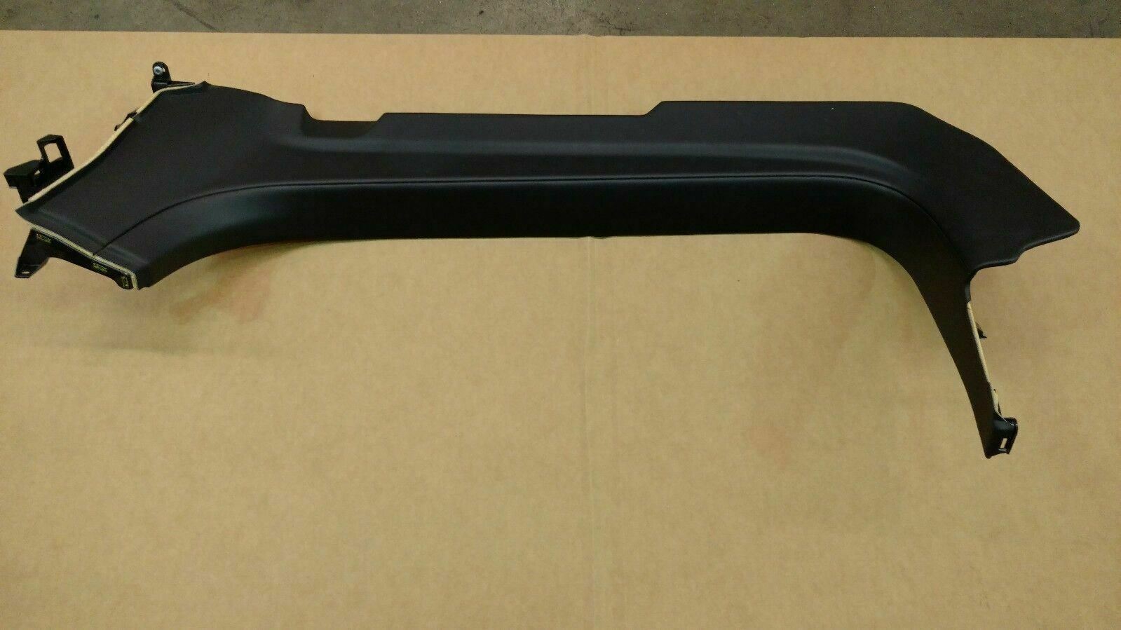 LAMBORGHINI HURACAN PASSENGER RIGHT SIDE INTERIOR SIDE SILL COVER PANEL OEM 