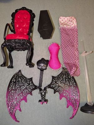 Monsterhigh Zubehör Und Haustiere. Klamotten Möbel Essen