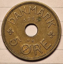 1940 Denmark 5 Ore Foreign Coin Danish Copper Holed