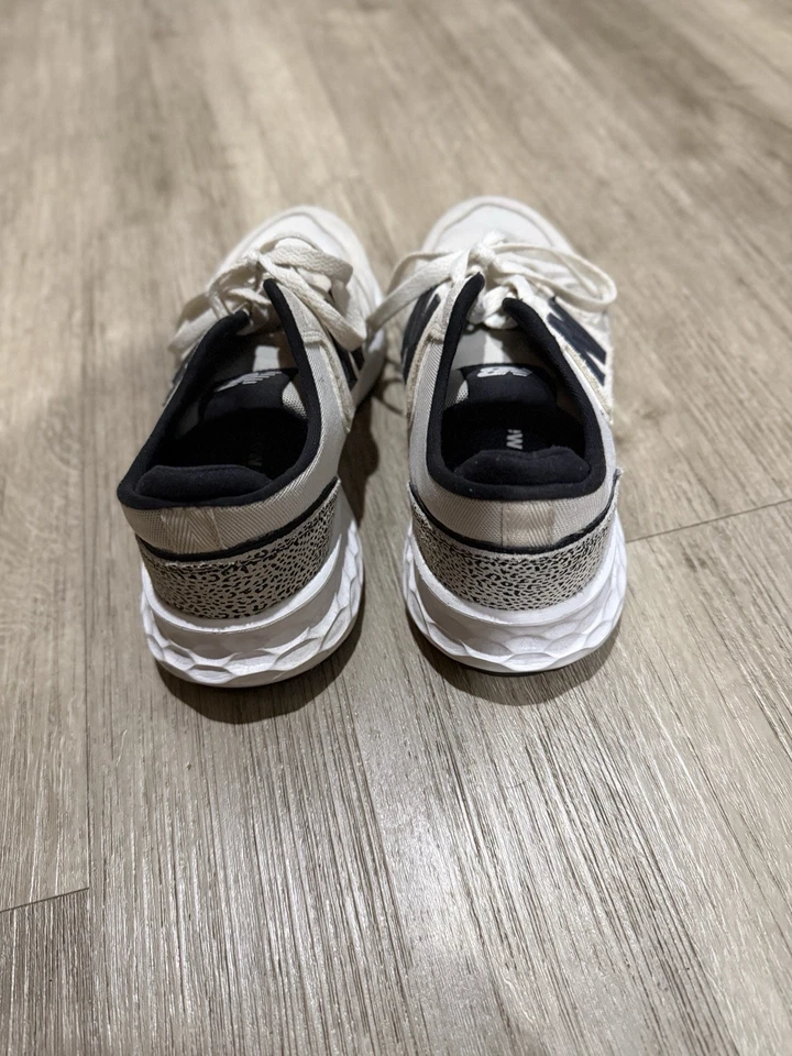 New Balance Black/Tan Women’s Athletic shoe Size 7 - Image 4 of 4