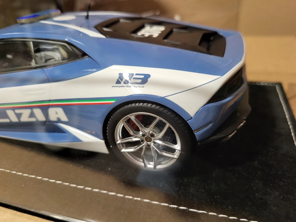 MR MODELS LAMBORGHINI HURACAN LP 610-4 Blu Polizia 1 1/18 LAMBO017 Black Friday - Immagine 4 di 4