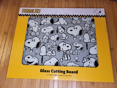 NEW Snoopy Glass Cutting Board 12'' x 15'' Gray & White Kitchen 2024 Peanuts 