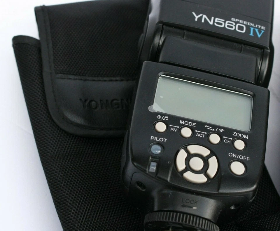 YONGNUO YN560 IV Wireless Speedlite Flash For Canon - Image 2 of 2