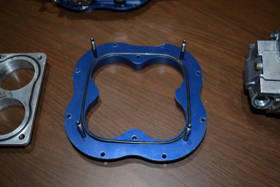 Braswell 2.325 孔,4 个电路 Pro 库存碳水化合物 - Warren Johnson — 第 4/4 张图片