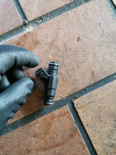 Audi A3 8L Einspritzdüse Injector Dieseldüse Einspritzventil Injektor Benzindüse