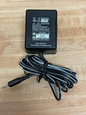MIGHTY BRIGHT AC-DC ADAPTER MODEL MBA-700 IN:120V AC 60Hz 4W OUT:5V DC 300mA 21