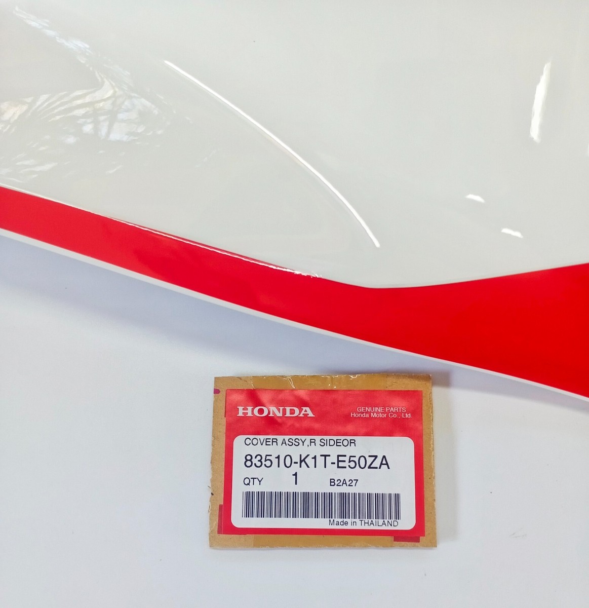 CRF300L PANEL RIGHT SIDE REAR plastic 21-25 83510-K1T-E50ZA CRF300L PANEL RIGHT SIDE REAR plastic 21-25 83510-K1T-E50ZA