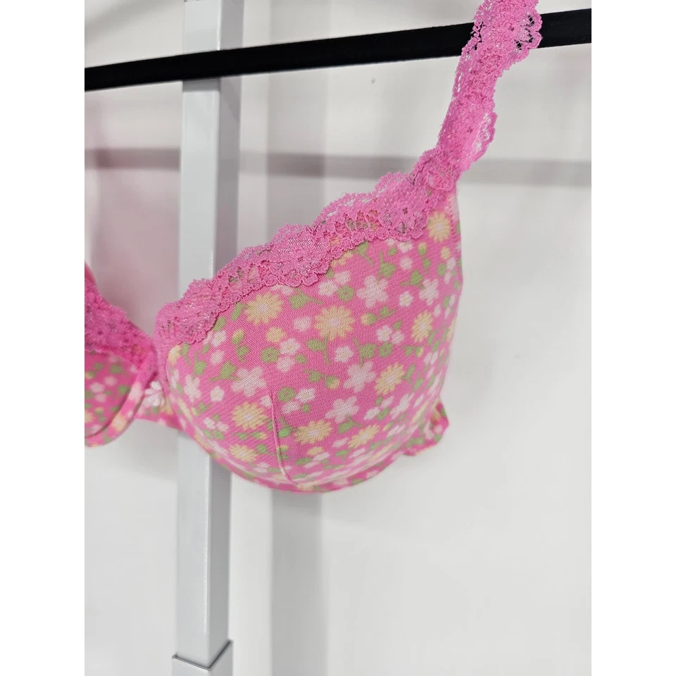 Sutiã Vintage Y2K Fruit of the Loom Feminino Tamanho 36C Camiseta Rosa Claro Floral - Imagem 2 de 4