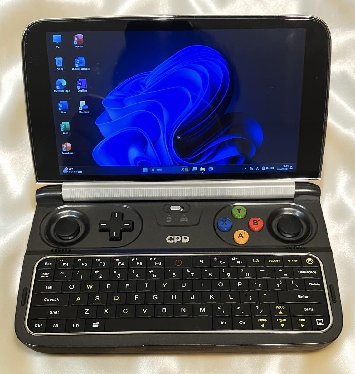 GPD Pocket2 core m3-7Y30モデル EXC] GPD WIN2 m3-7Y30 Gaming PC Black 8GB SSD 128GB USB Type-A