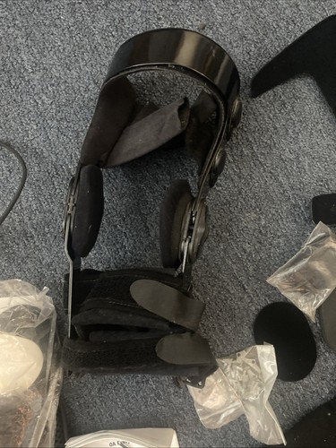DonJoy OA Defiance Left Knee Brace Support Adjustable - Size Small - Picture 10 of 12