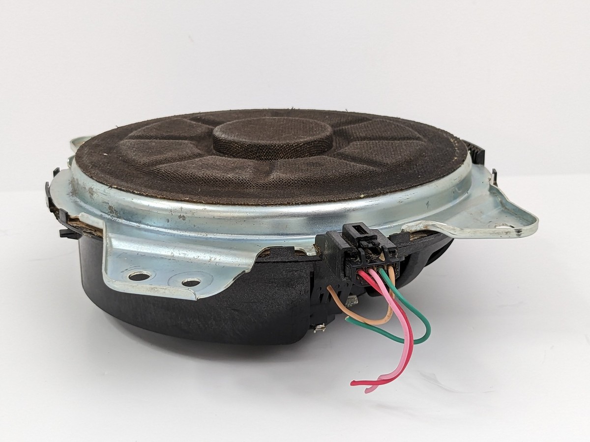 2006-2012 Toyota RAV4 2008-2013 Highlander Rear JBL Subwoofer 2006-2012 Toyota RAV4 2008-2013 Highlander Rear JBL Subwoofer