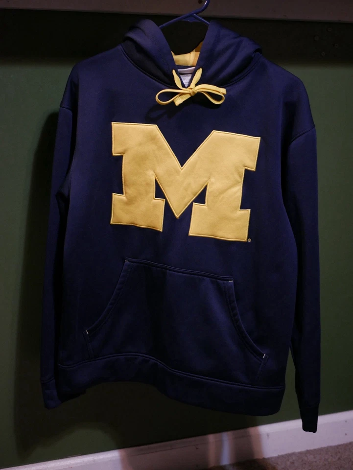 Michigan Wolverines block M Sweatshirt - Image 3 of 4