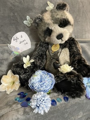 Charlie Bears ''Larry'' Panda - CB124954
