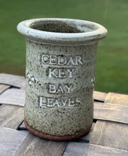 Bay Leaves Stoneware Clay Small Canister Crock Pottery Cedar Key Florida 4”