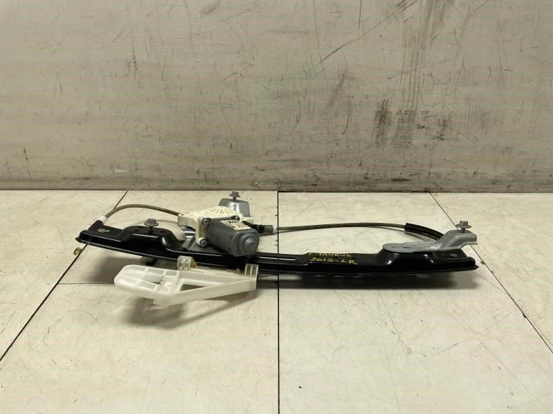 Ford Taurus SE 2015 regulador de ventana de puerta trasera izquierda del lado del conductor con motor OEM+ Foto 4 de 4