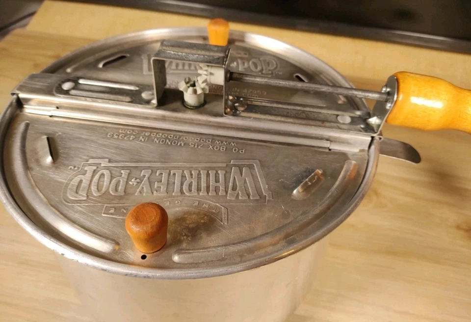 Genuíno Whirley-Pop Fogão Top Máquina de Pipoca Manivela Popper Alumínio Vintage ✅ - Imagem 4 de 4