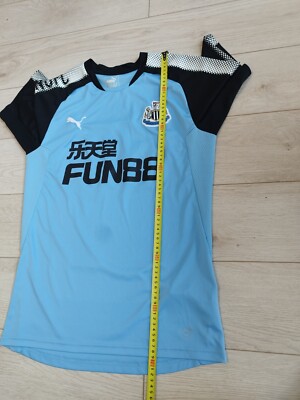 Newcastle United football jersey training shirt Puma size M
