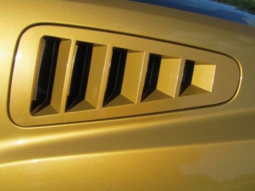 SHR Flush-Mount Quarter Vent Louvers (pair) UNPAINTED fits 2010-2014 Mustang - Picture 3 of 7