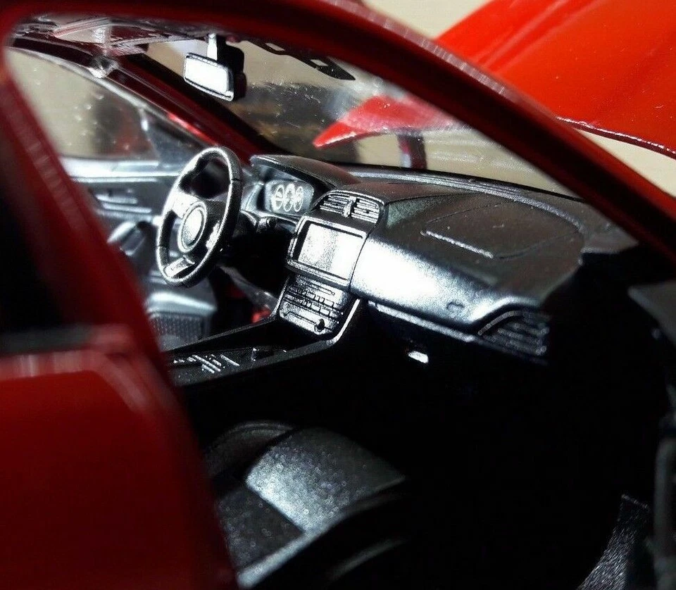 Jaguar F Pace Black 2016 4x4 V6 Welly 1:24 Detailed Interior Diecast Scale Model - Image 3 of 4